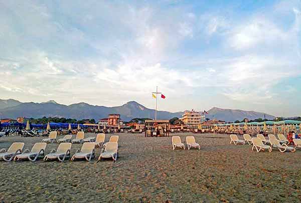 Hotel a Marina di Pietrasanta vicino al mare, zona Tonfano e Fiumetto